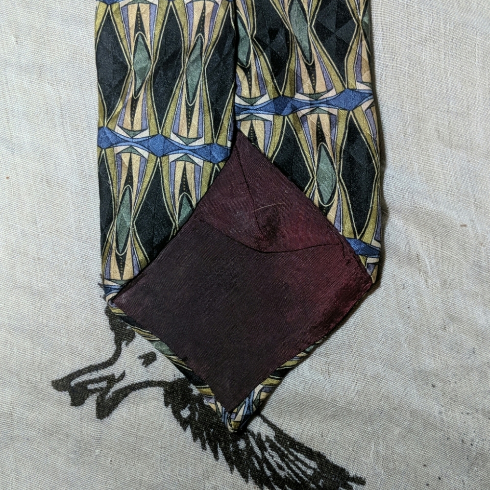 Cambridge Classics tie 100% silk.Green, blue, gold - Picture 6 of 6